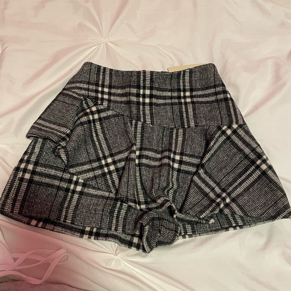 NWT mixology plaid skort
